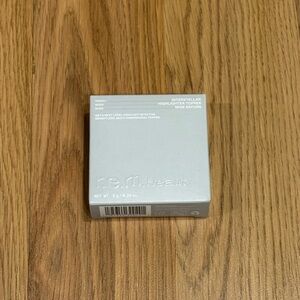 5 for $25 item 🌺 r.e.m. beauty Interstellar Highlighter Topper Miss Saturn